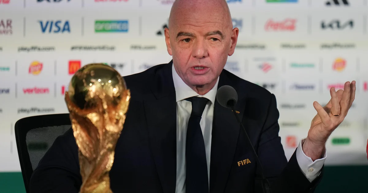 FIFA official resigns in protest over World Cup investment plan as 3rd governing body rejects privatization