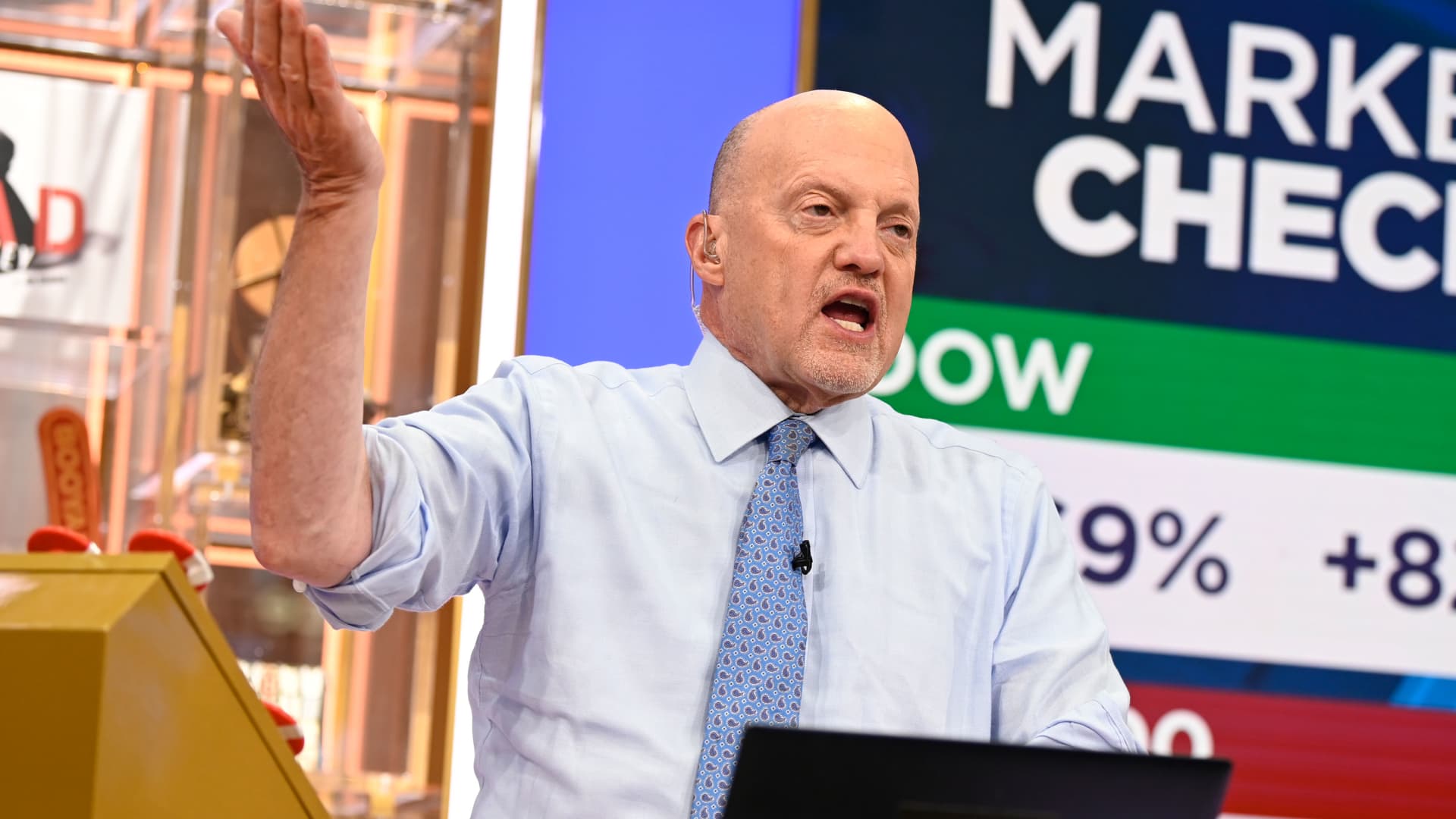 Jim Cramer says the market has warmed up to Big Tech’s AI spending. Here’s what flipped the switch