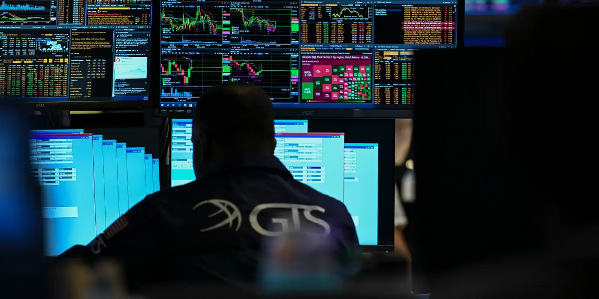 Leopold Aschenbrenner’s hedge-fund implosion offers 3 investing lessons for everyone