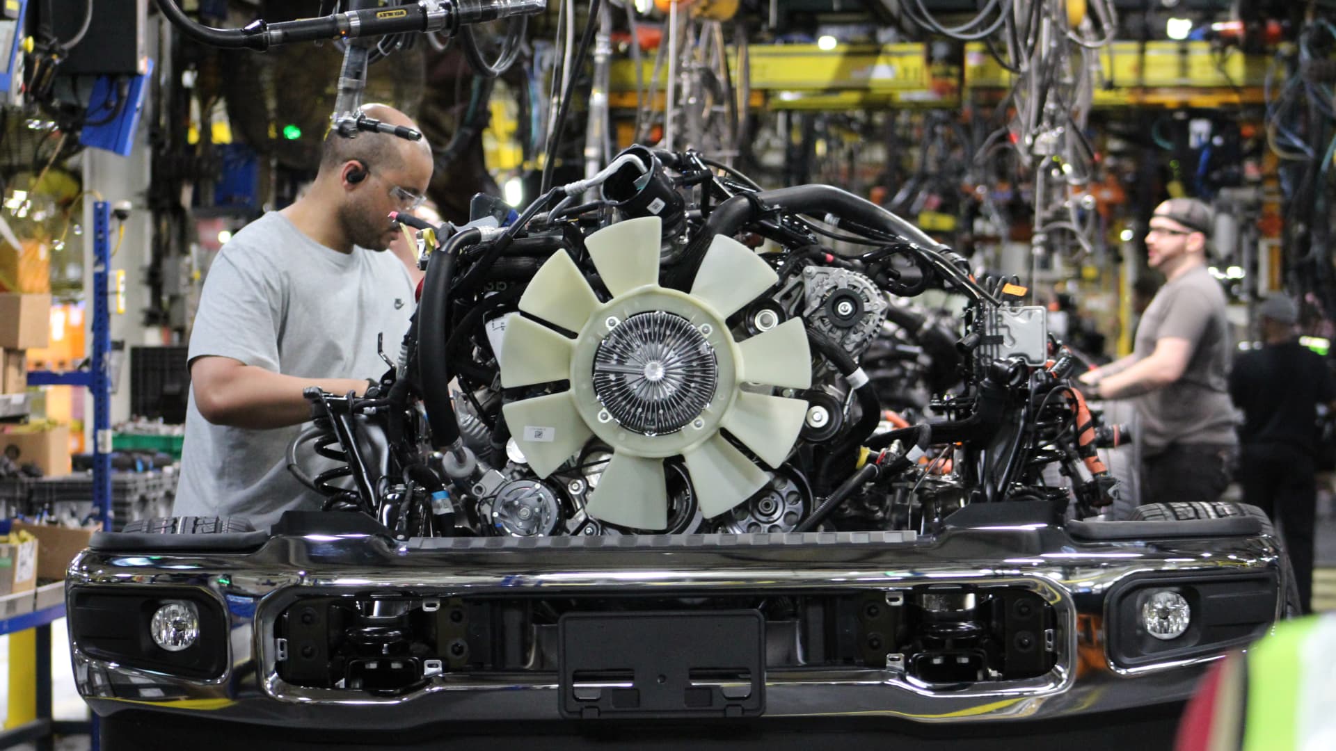 Ford announces $1 billion investment at Kentucky plant following DOT criticism on China
