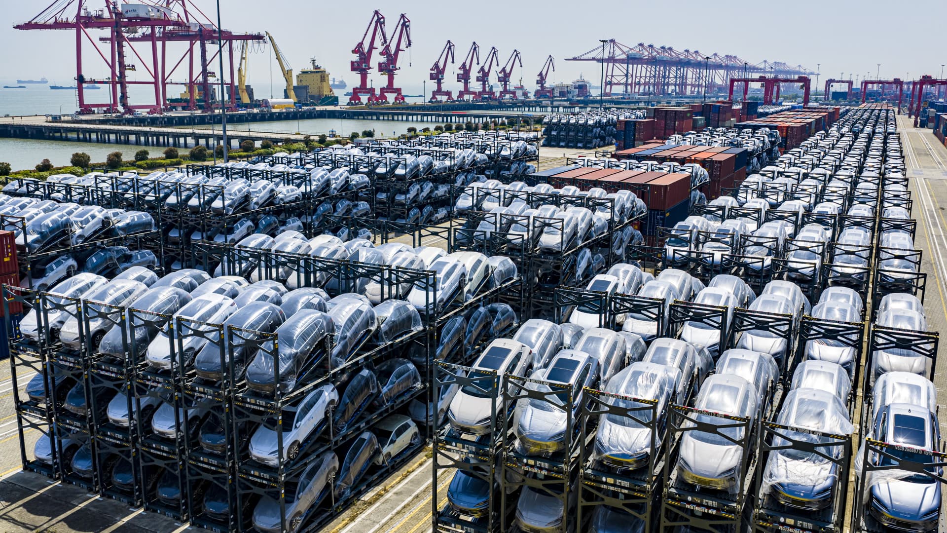 The U.S. is trying to reduce its reliance on China for batteries. Here’s what it’s up against