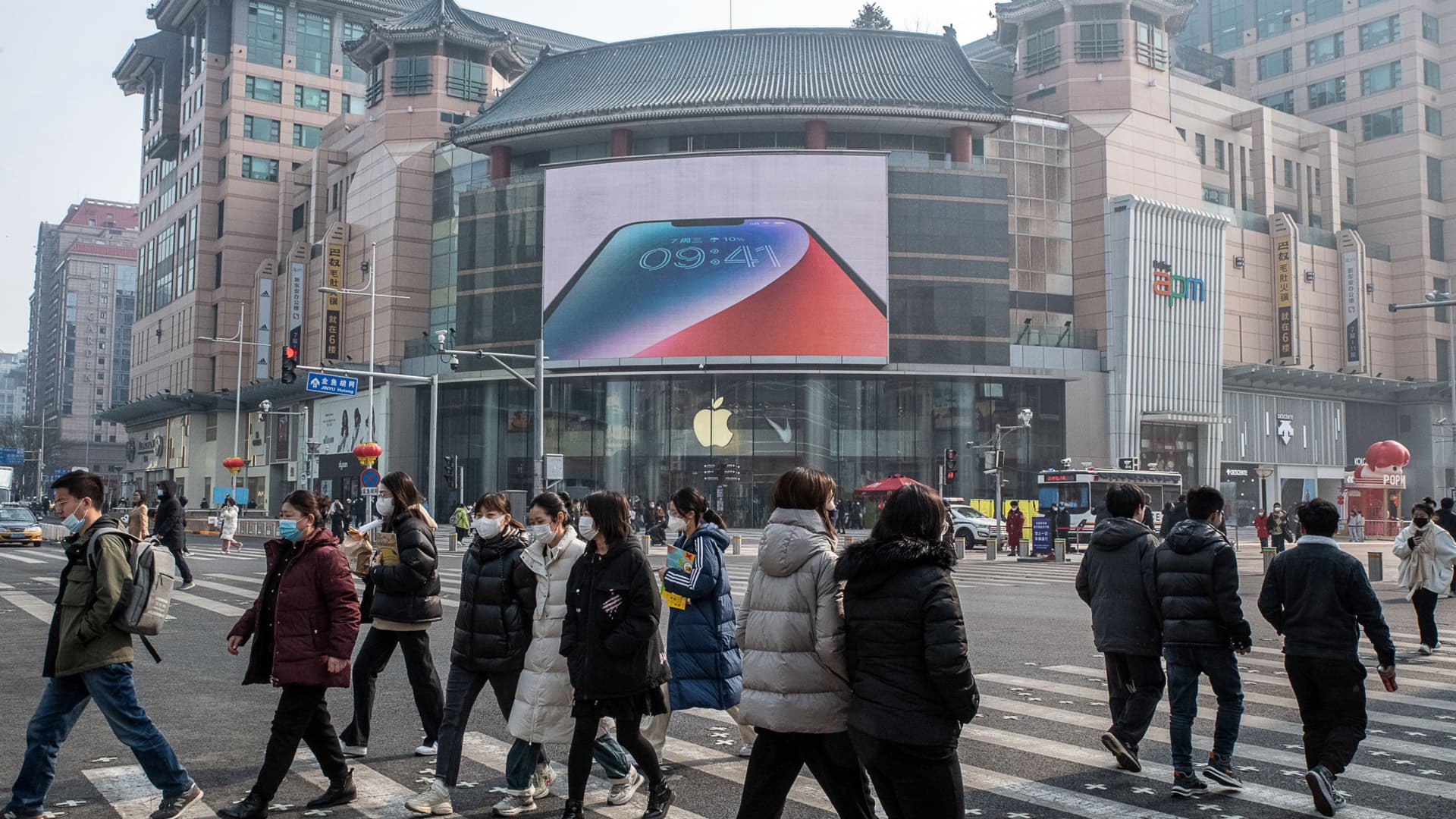 China’s August retail sales miss forecast while investment slump deepens, piling pressure on Beijing