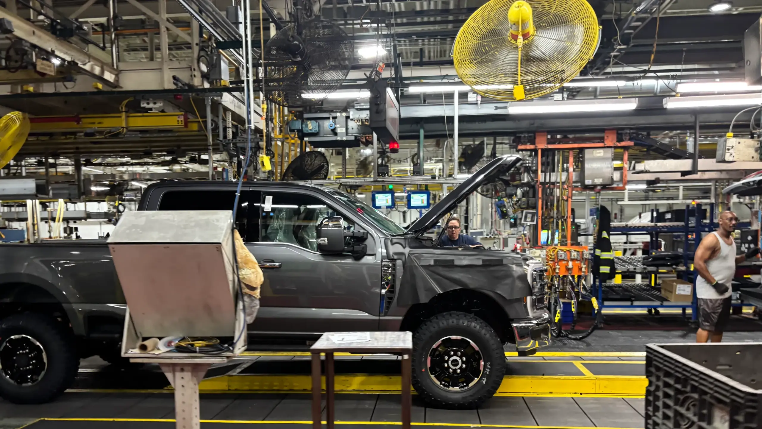 Ford to invest $1B in Kentucky plant that makes key trucks, SUVs