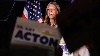 Dem handlers lash out when cameraman confronts their boss about debate: ‘No pictures’