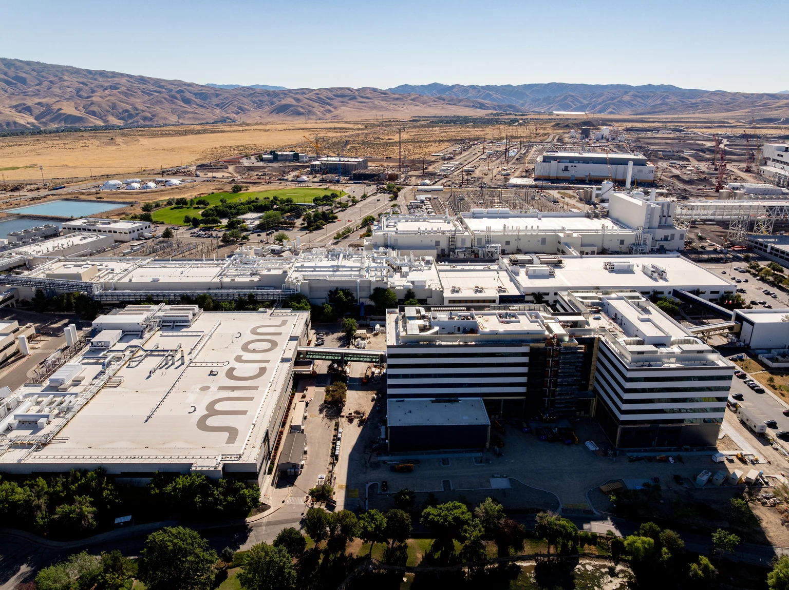 Micron: Hyperscalers Bought The Fab, Bears Bought Fairy Tales (NASDAQ:MU)