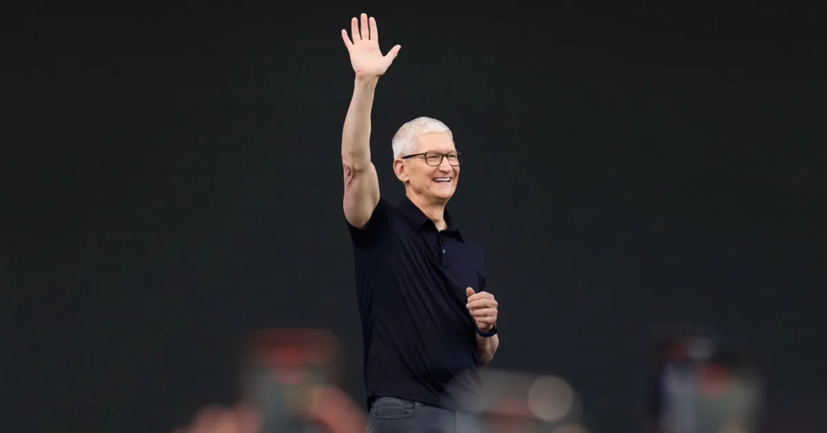 Read Tim Cook’s full memo to Apple employees on his last day as CEO